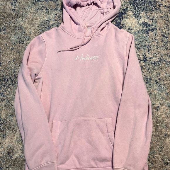Hollister Sweaters - Hollister Must-Have Hoodie (Size M) – Light Pink